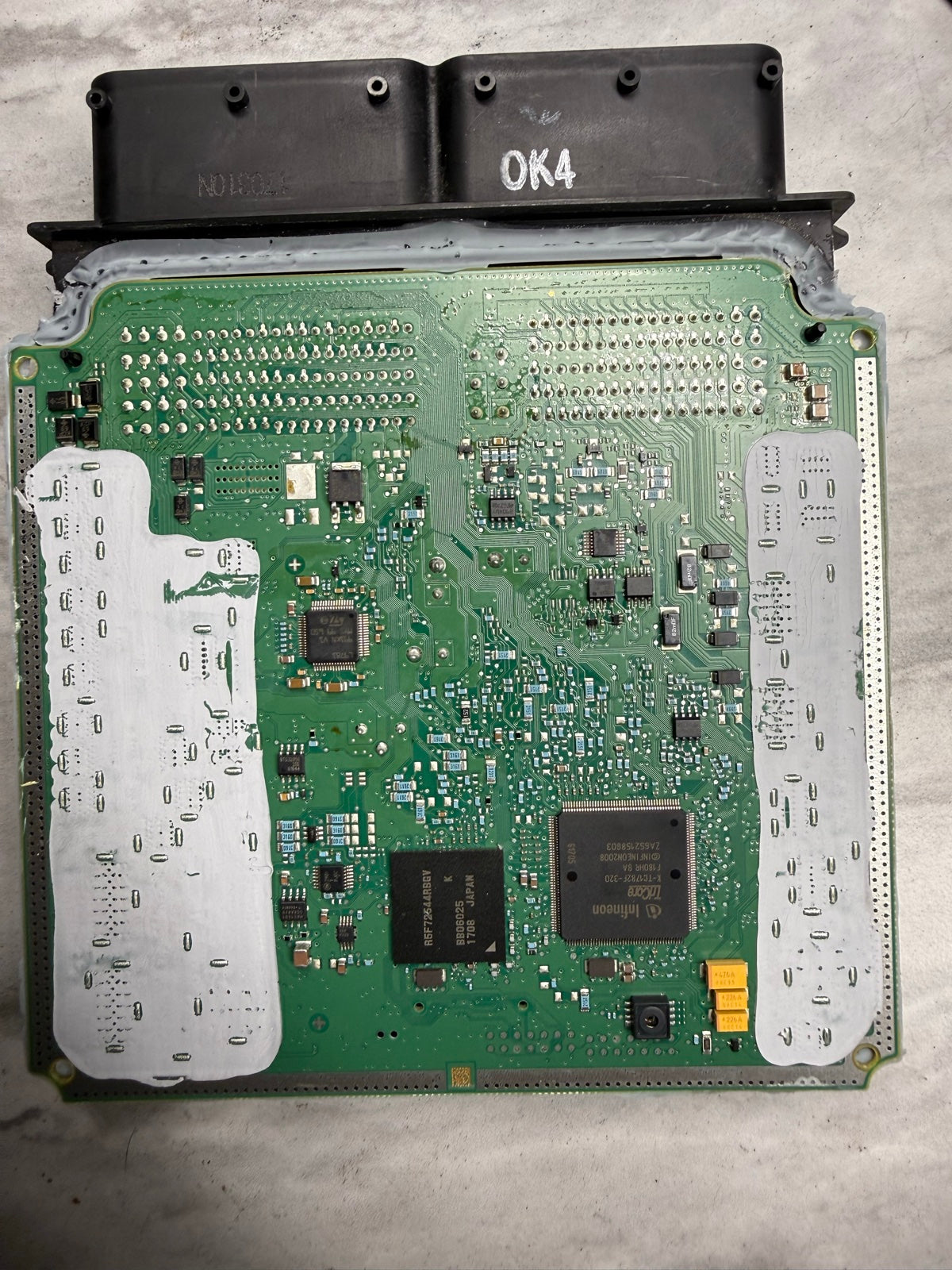 Kia Soul ECU CPGDSH2.26.1 circuit board with Infineon processor — Delray Beach ECU programming